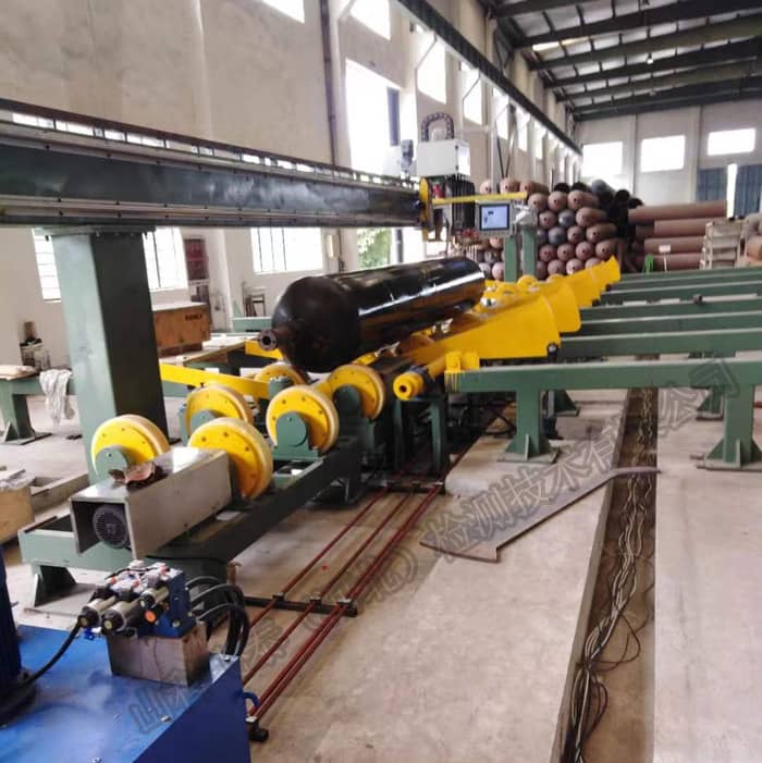 長管拖車氣瓶探傷.jpg 長管拖車氣瓶探傷.jpg